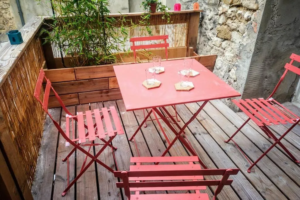 Maison De Village Meublee Avec Terrasse Donzere