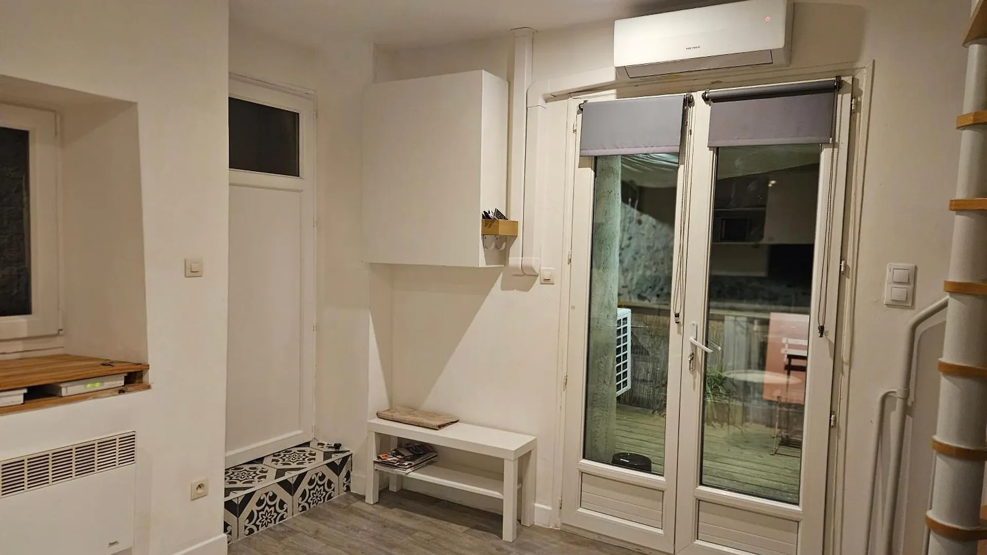Maison De Village Meublee Avec Terrasse Donzere 0*,  France